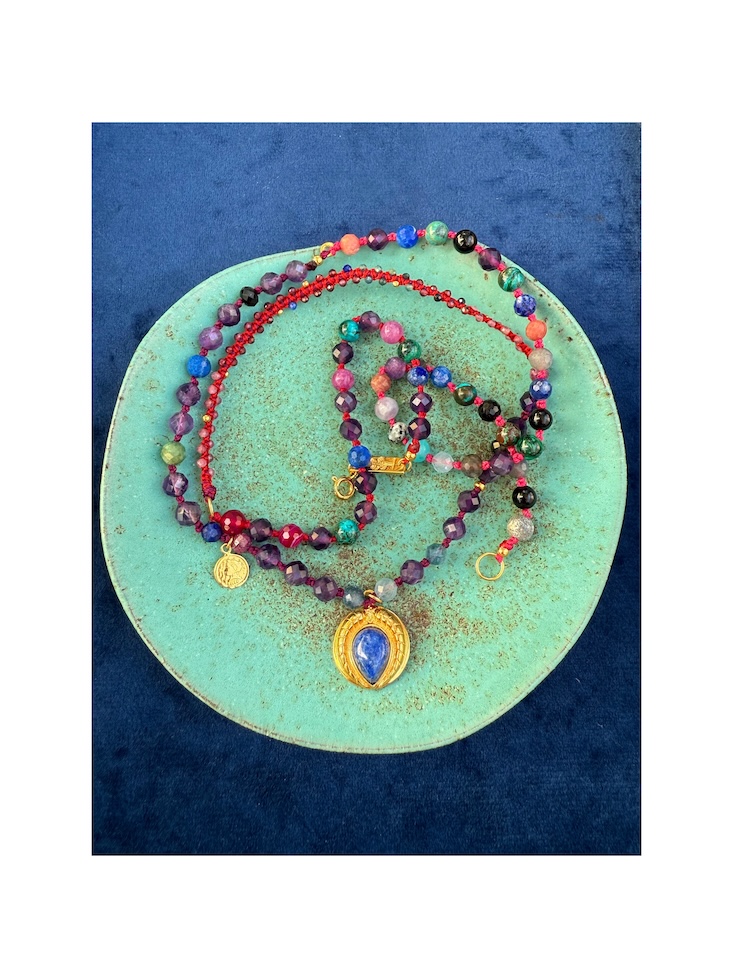 Anka Krystyniak - naszyjnik Długi Amulet z lapisem